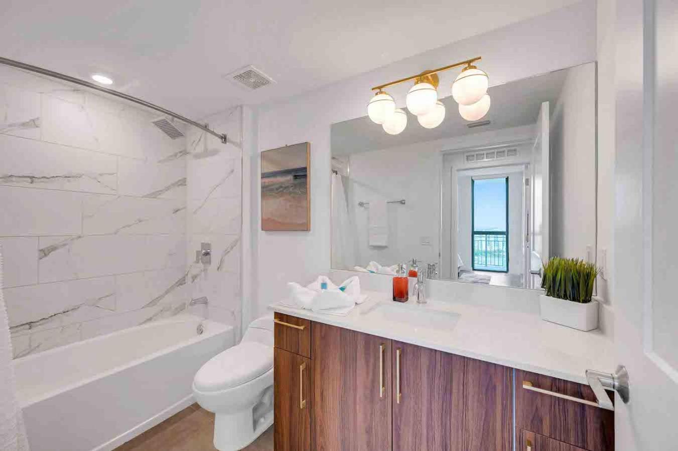 Amazing 3 Bed Unit In Dwntwn Miami With Free Parking Apartment Exterior photo